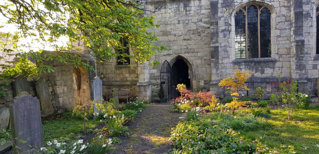 St Olave's Churchyard